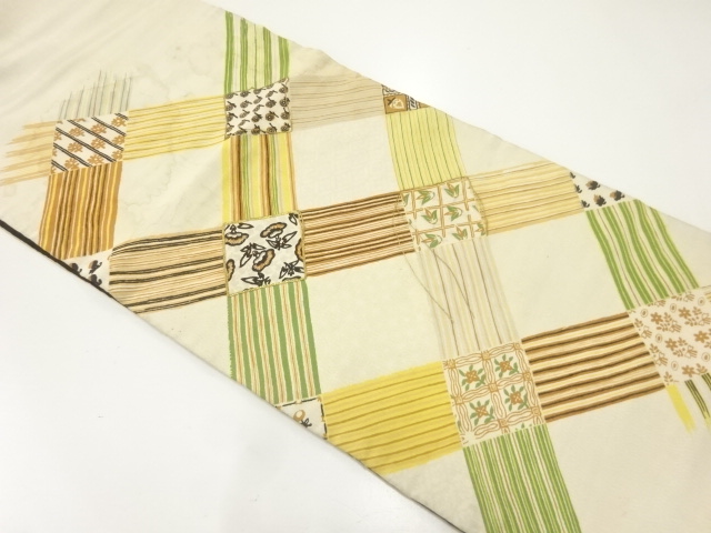 アンティーク　斜め格子に草花模様刺繍昼夜帯（材料）